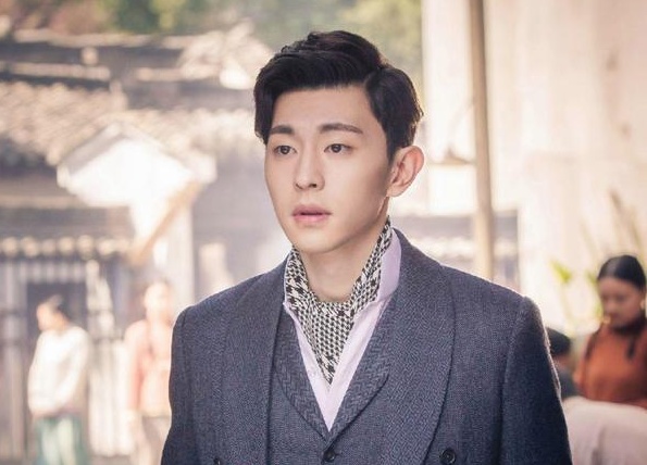 邓伦的7大造型,最帅的不是《香蜜》旭凤,而是意想不到的这部剧