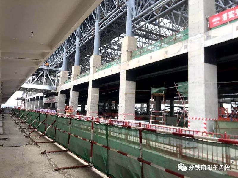 南阳南,邓州东等5个高铁站 目前 该段已全面介入高铁建设工作 由于