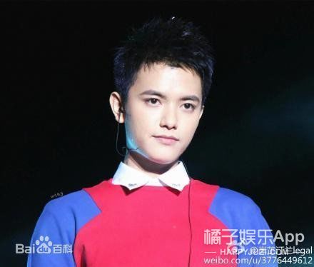 还记得2013届快乐男声饶威吗？他现在长这样啦！
