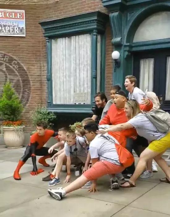 《大侦探皮卡丘》官方恶作剧，电影营销“套路”升级