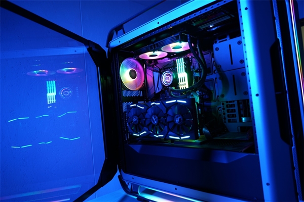 酷冷发布冰神P240 ARGB水冷散热器 支持250W TR4处理器