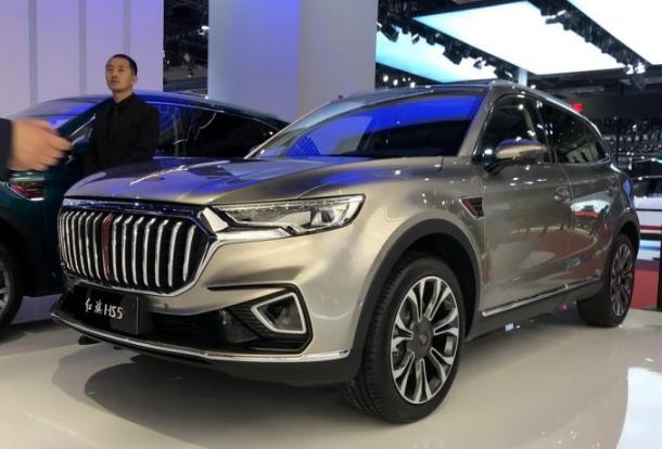 这款红旗新车，明天正式开启预售，顶配要27万，网友觉得很亲民！