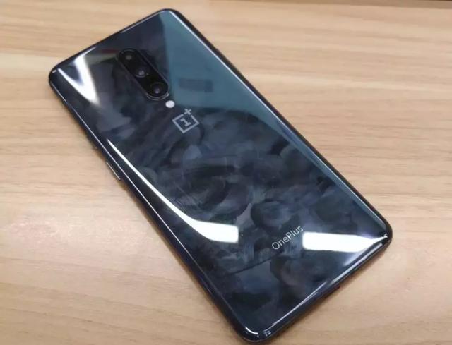 一加7Pro评测，以及它在差评办公室的最后3个小时