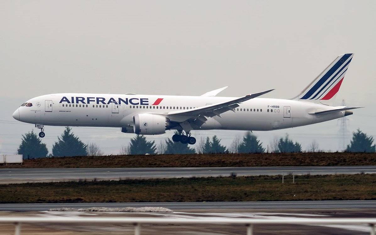 法国航空接收两架波音787用于更新现代化机队