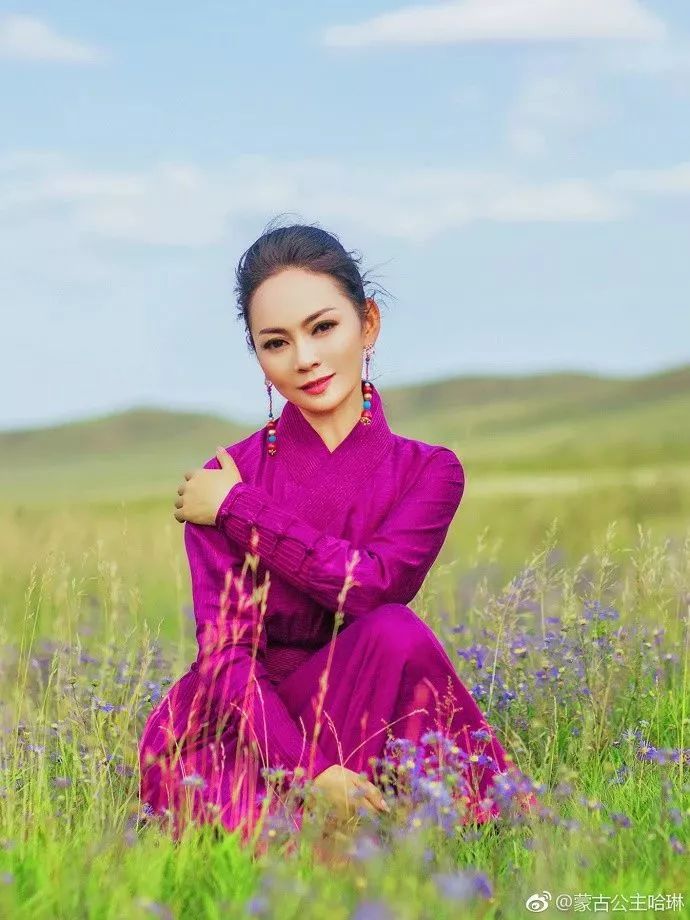 淳美女声哈琳与黑骏马锡林宝乐尔用音乐编织幸福人生