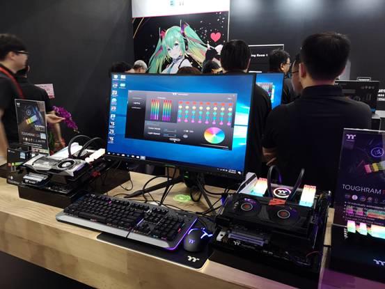 语音就能控制RGB灯效！Tt发布 TOUGHRAM内存：频率3600MHz
