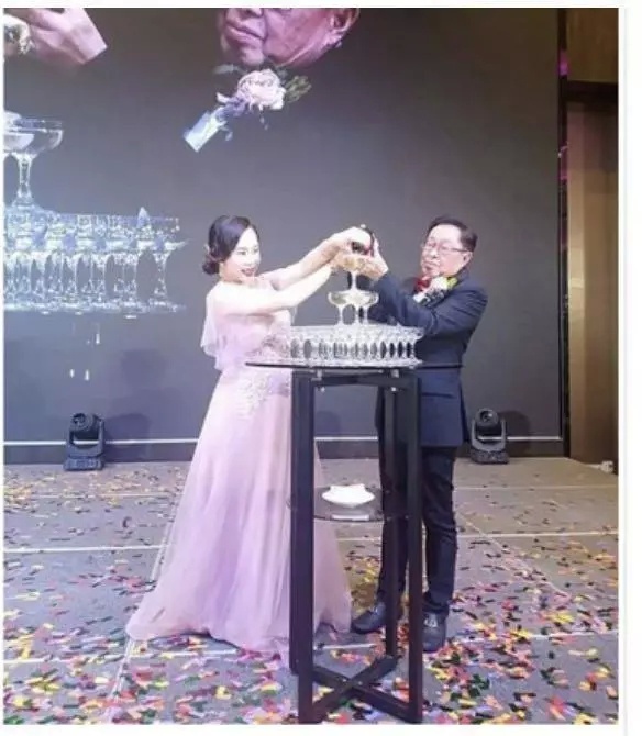 马来西亚女童星怀孕七月嫁71岁拿督，豪华酒店结婚画面曝光（组图） - 3