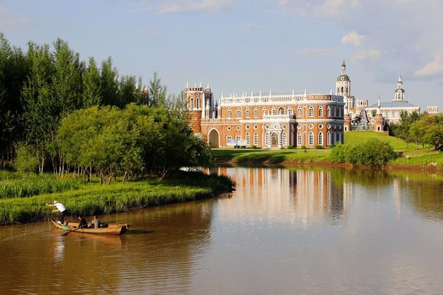 哈尔滨伏尔加庄园夏日风情,异国情调中的清凉假期