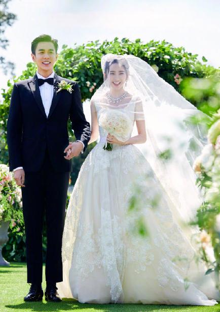 张若昀唐艺昕结婚现场照曝光，豪华奢侈，花费超几百万