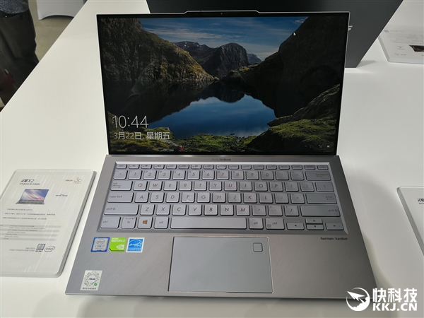 华硕发布灵耀X2 Pro：双4K屏、最高八核i9-9980HK