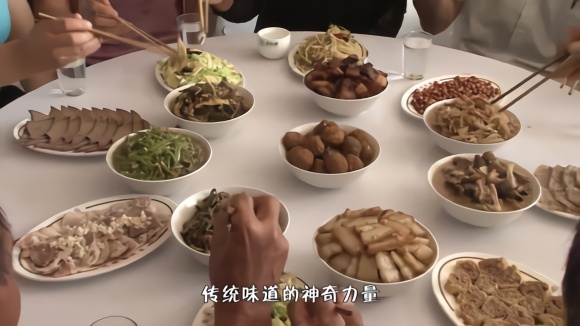 满族不吃狗肉,回族不吃猪肉,其实汉族在古代也是不吃