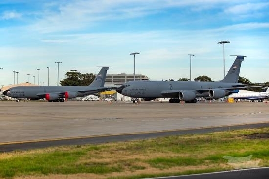 美空军KC-135加油机在澳出事故，轰炸机训练被迫取消