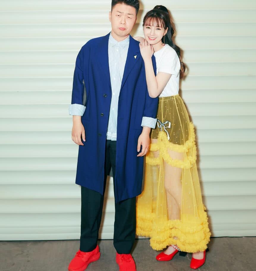 沈梦辰二手平台卖包包 杜海涛:这是不是我送你