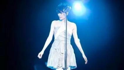 林夕|那些让人落泪的歌词,是我们曾亏欠的爱情