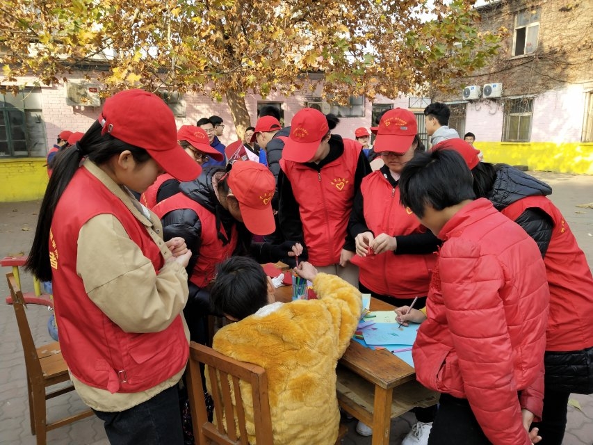 关爱特殊儿童,感受生命温度