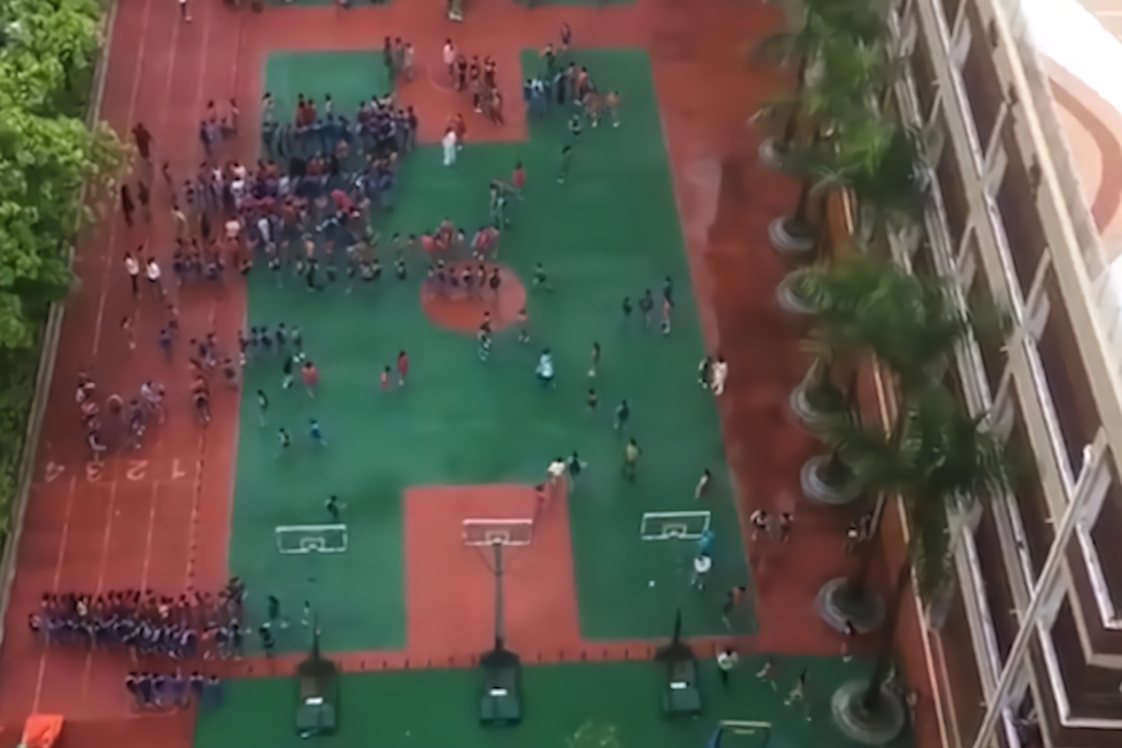 福建居民:震感最强时持续20秒 鱼缸波涛汹涌