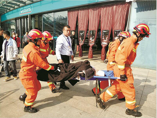 武汉一电梯维保员被卷入扶梯不幸遇难