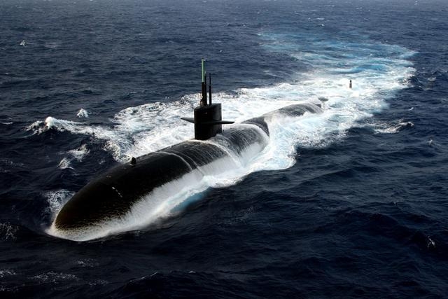 修的一塌糊涂！美军15亿修核潜艇，修出个