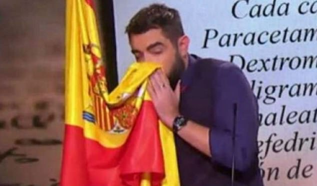 西班牙喜剧演员用国旗擦鼻涕还调侃中国 被送上法庭
