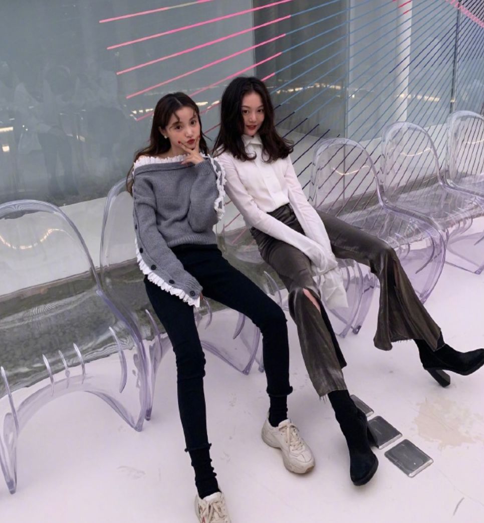 肿胀脸、寿星头少女cos杨超越造型后被骂惨了