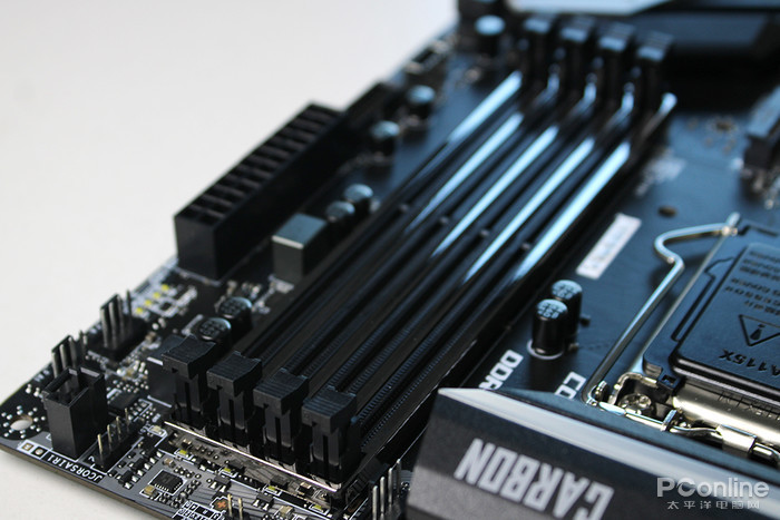 微星MPG Z390 GAMING PRO CARBON评测：疾速超跑