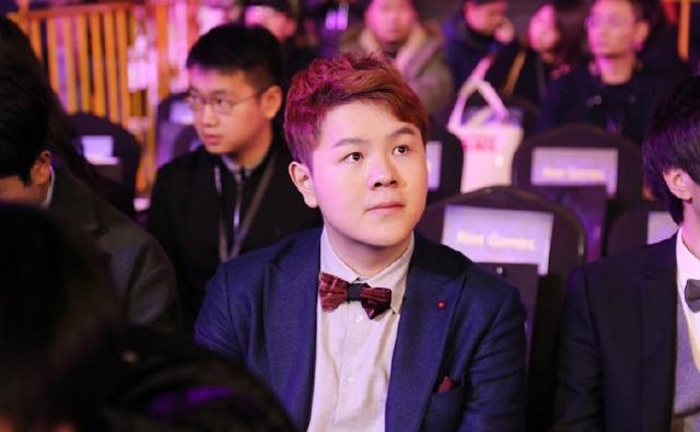 宝蓝Zoom直播双排 PDD突然空降直播间