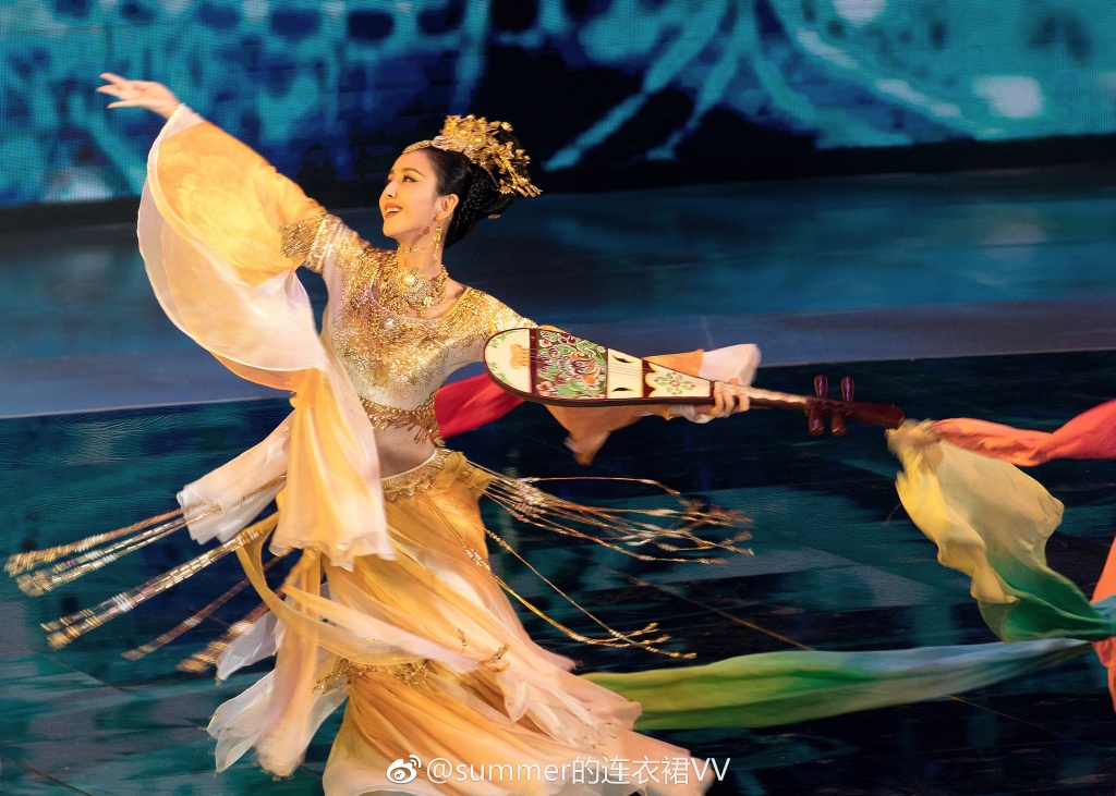 佟丽娅，央视唯一指定古装仙女舞蹈演员