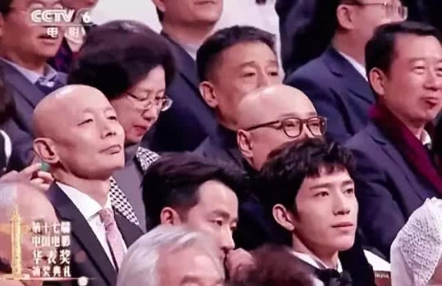 章子怡自曝三次获得华表奖，台下杨幂的表情亮了