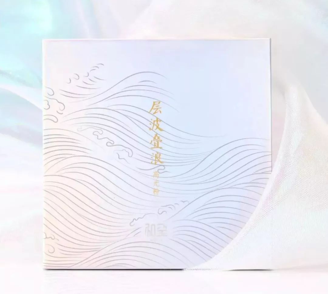 佟丽娅这种神仙都hold不住刷爆朋友圈的故宫口红？吴谨言却赢了…