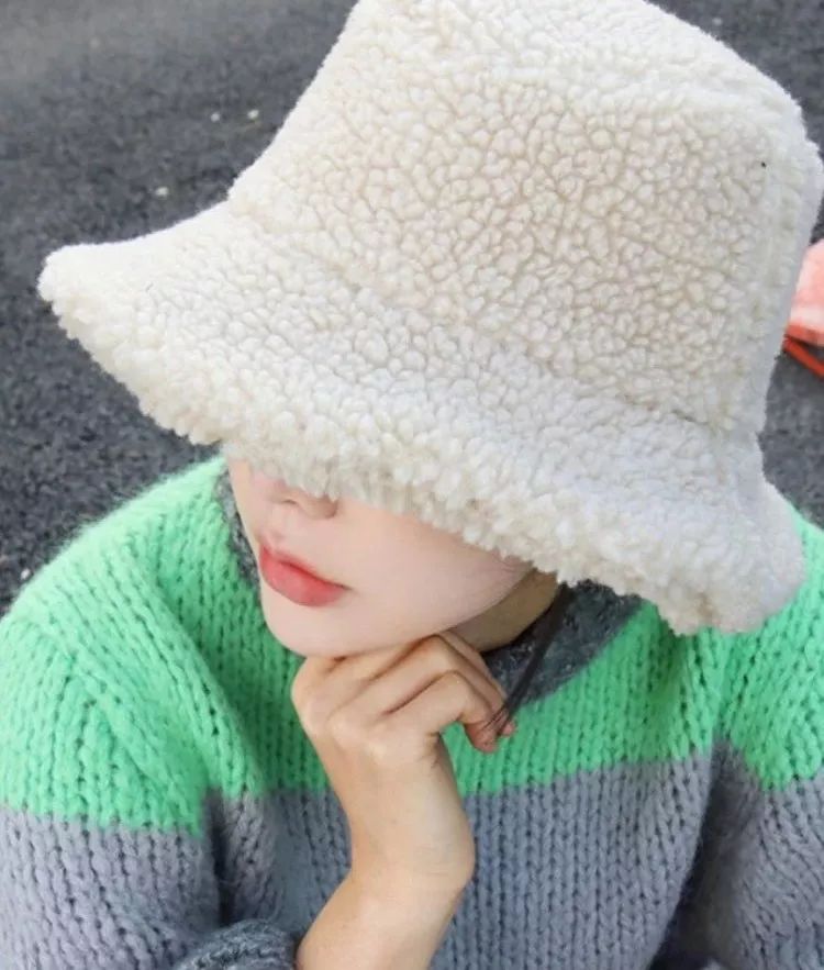 30件冬季必备毛绒绒单品，既能保持温度也能拥有风度！