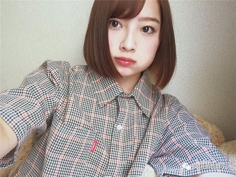 可爱再吃惊的妹子,拔完智齿也是一秒肿成歪脸得过过敏性紫癜的可以吃鹅肉吗图片