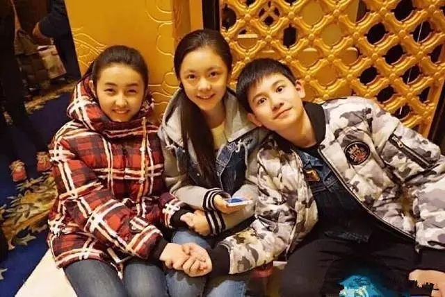 把关晓彤比下去了，新国民闺女身价7个亿，马上要爆红