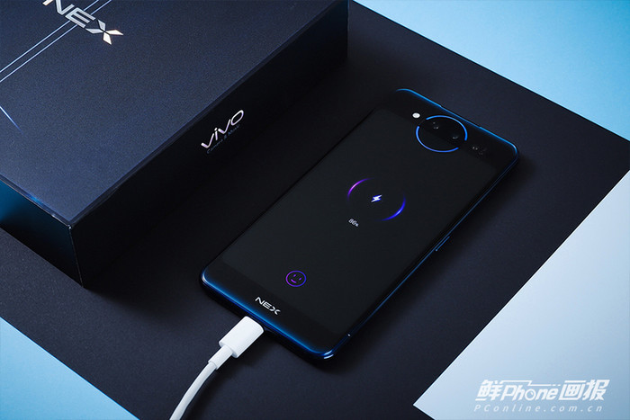 颠覆传统的存在 Ta是个性与时尚的代名词