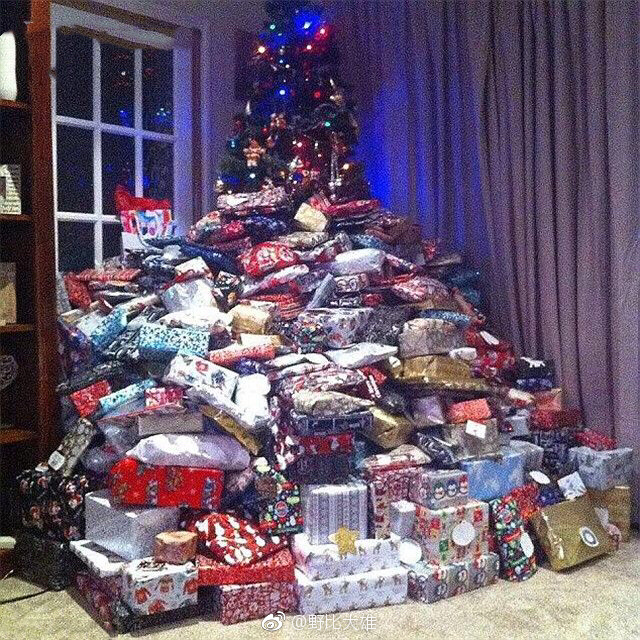 每日神段子丨去漫展看看就知道有多少蜘蛛侠了，年底冲业绩吗？