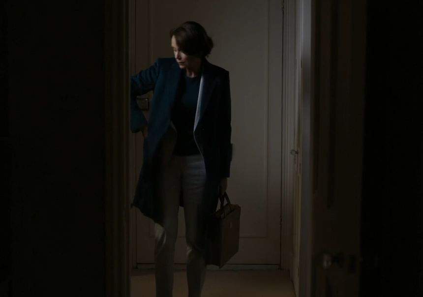 看女高管与小狼狗谈恋爱,不如看看她是怎么将