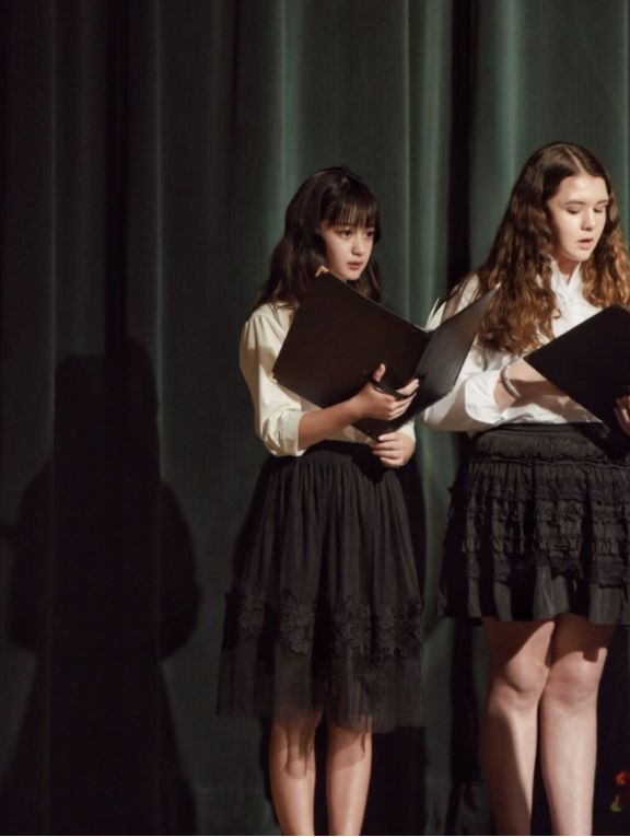 一夜爆红、屠版多个论坛的00后爆吹是新一代盛世美颜，但未修图…