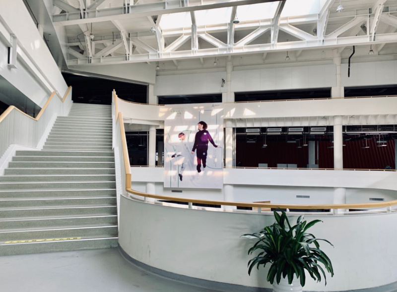 在「青岛中学」上了两节历史课，95后的我真实羡慕00后了｜36氪创新教育系列