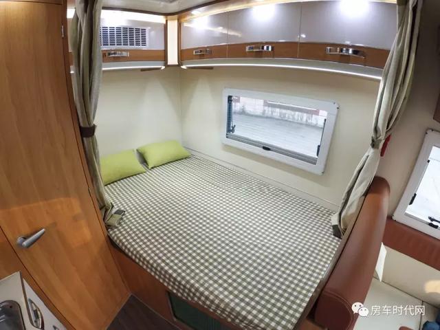 内饰布局曝光 新星奔驰T600风尚款重装上市