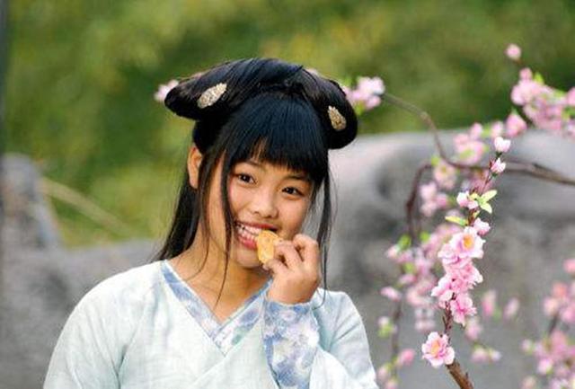 演“傻姑”的4位明星,前3位都是装傻,只有她是真傻妞!