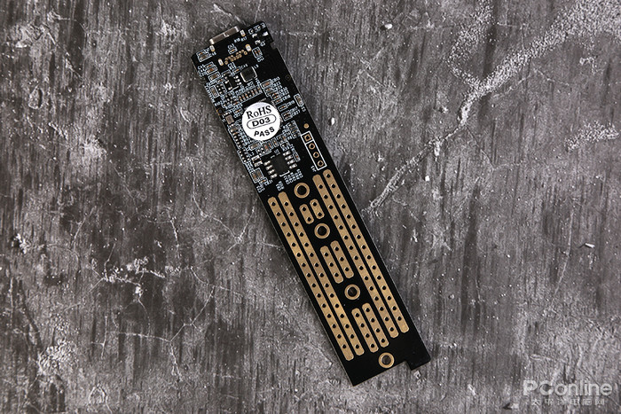 ORICO PCM2-C3 NVMe M.2 SSD硬盘盒 评测:轻松DIY一个中端小巧移动固态