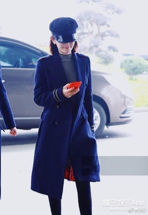 蒋劲夫更新INS 谢霆锋回应张柏芝三胎