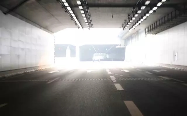 戴上它虐杀所有远光狗,晚上开车看得更清楚 | 最生活