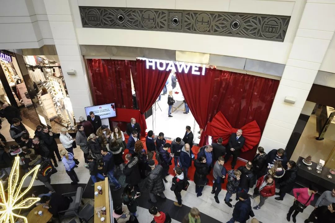 美国力推“无中国”5G布局 受伤的不仅是华为......