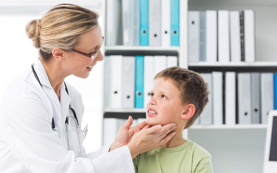 甲状腺治疗排名医院_甲状腺结节图片(3)