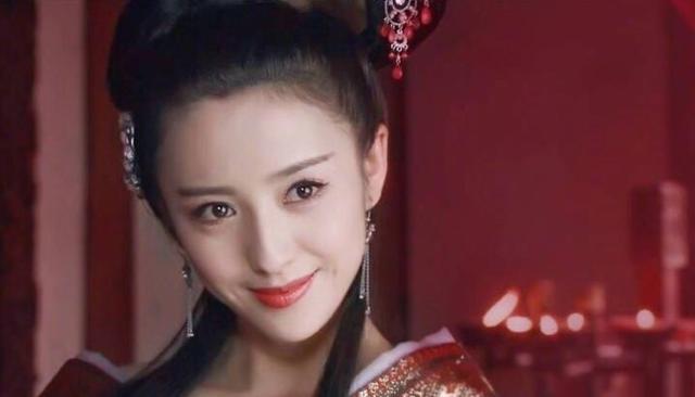 论颜值,哈妮克孜能否和佟丽娅、娜扎、迪丽热巴并称“新疆四美”?