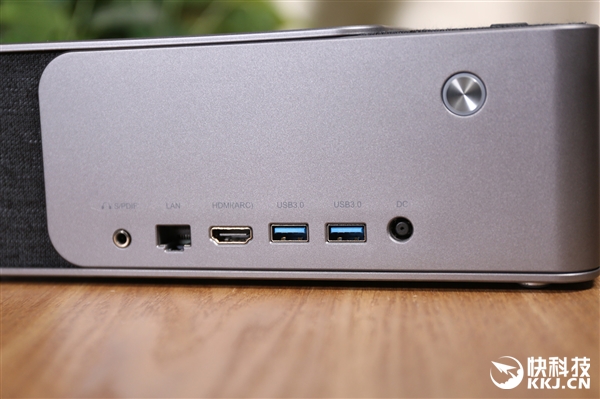 可投300英寸巨幕 当贝投影F1开箱图赏