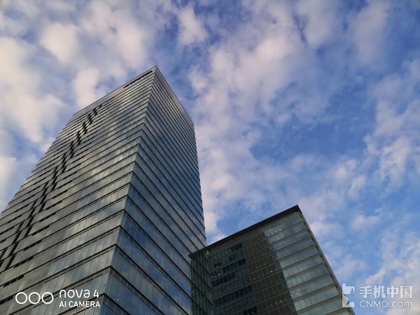 当华为nova4遇见东京：古今交融唯有广角相配