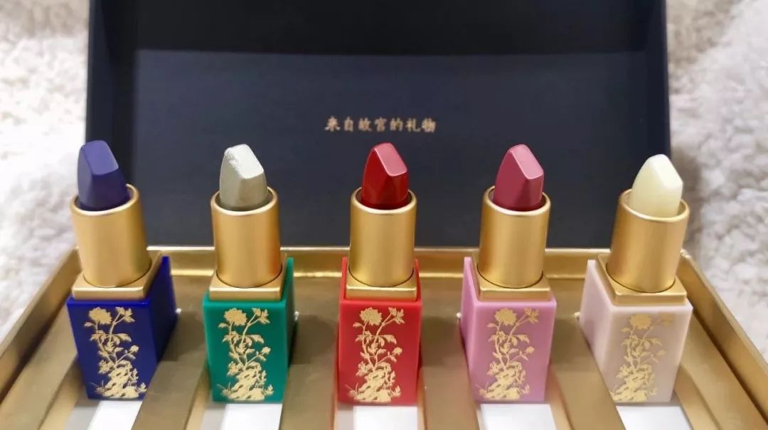 真人实测6款故宫云鹤螺钿系列口红，故宫IP最后的挽尊机会？
