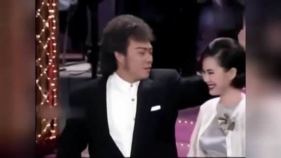 费玉清张菲,江蕙同台,简直太搞笑了,小哥和江惠