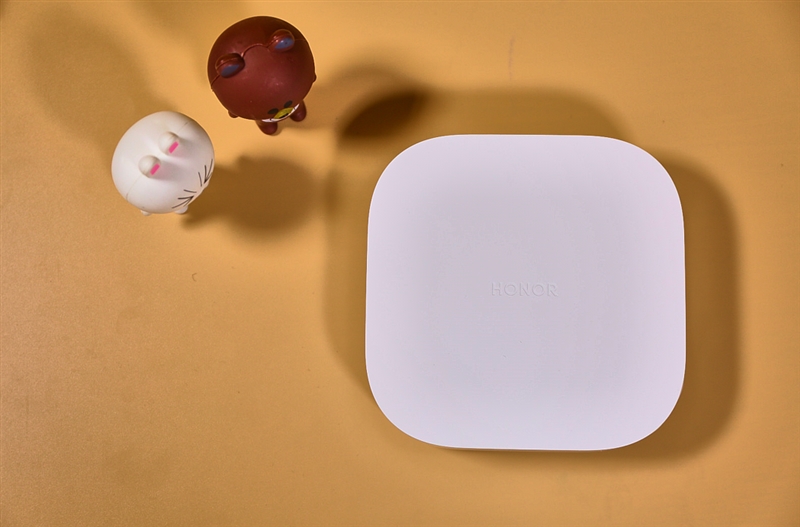 免APP、即插即备份 荣耀存储让备份像充电一样简单便捷